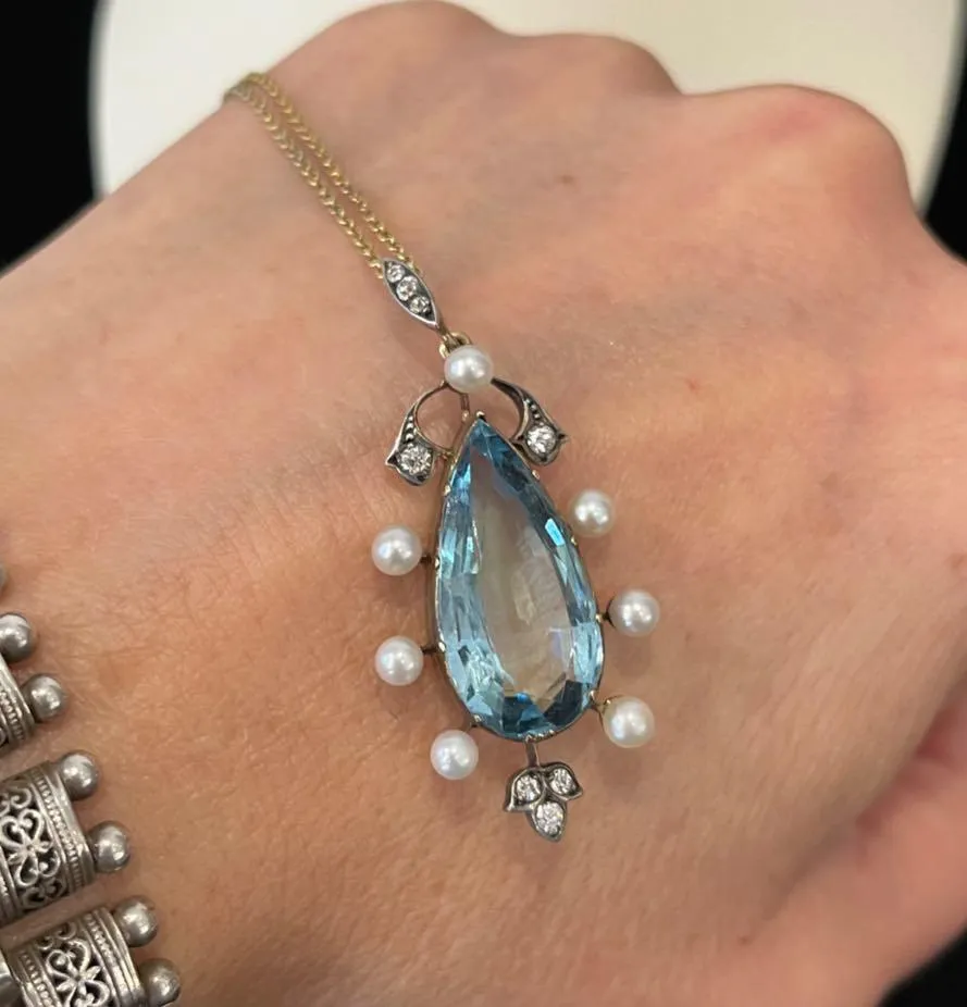 Art Nouveau Pear Shape 9.50ct Aquamarine Diamond Pendant