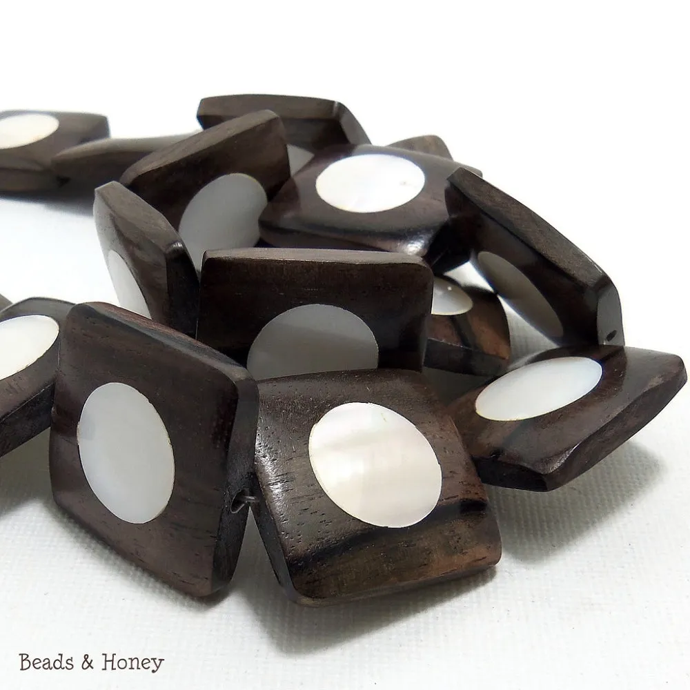 Ebony Wood with White Makabibi Shell Square 25x23mm (8pcs)