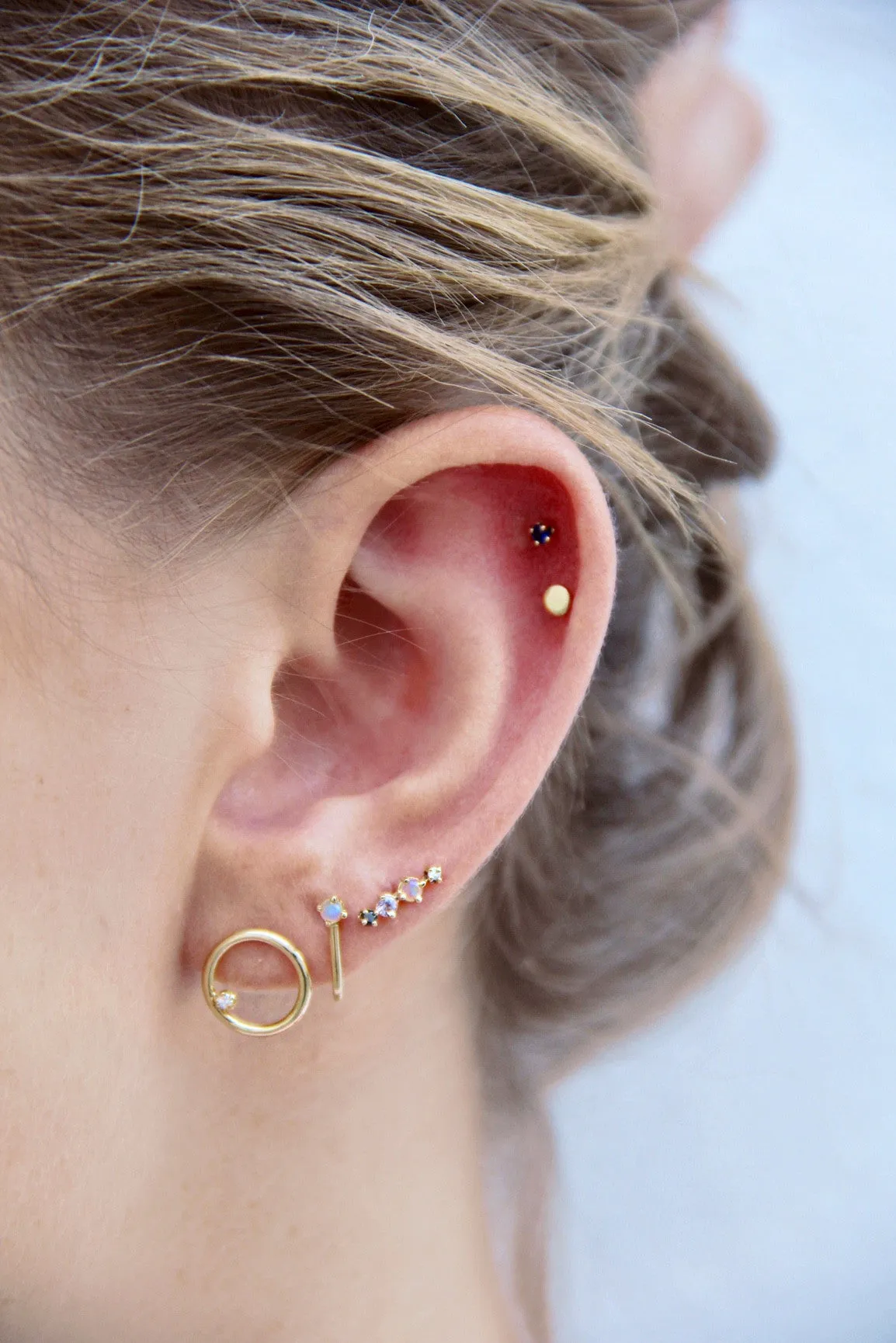 KITTO OPAL STUDS
